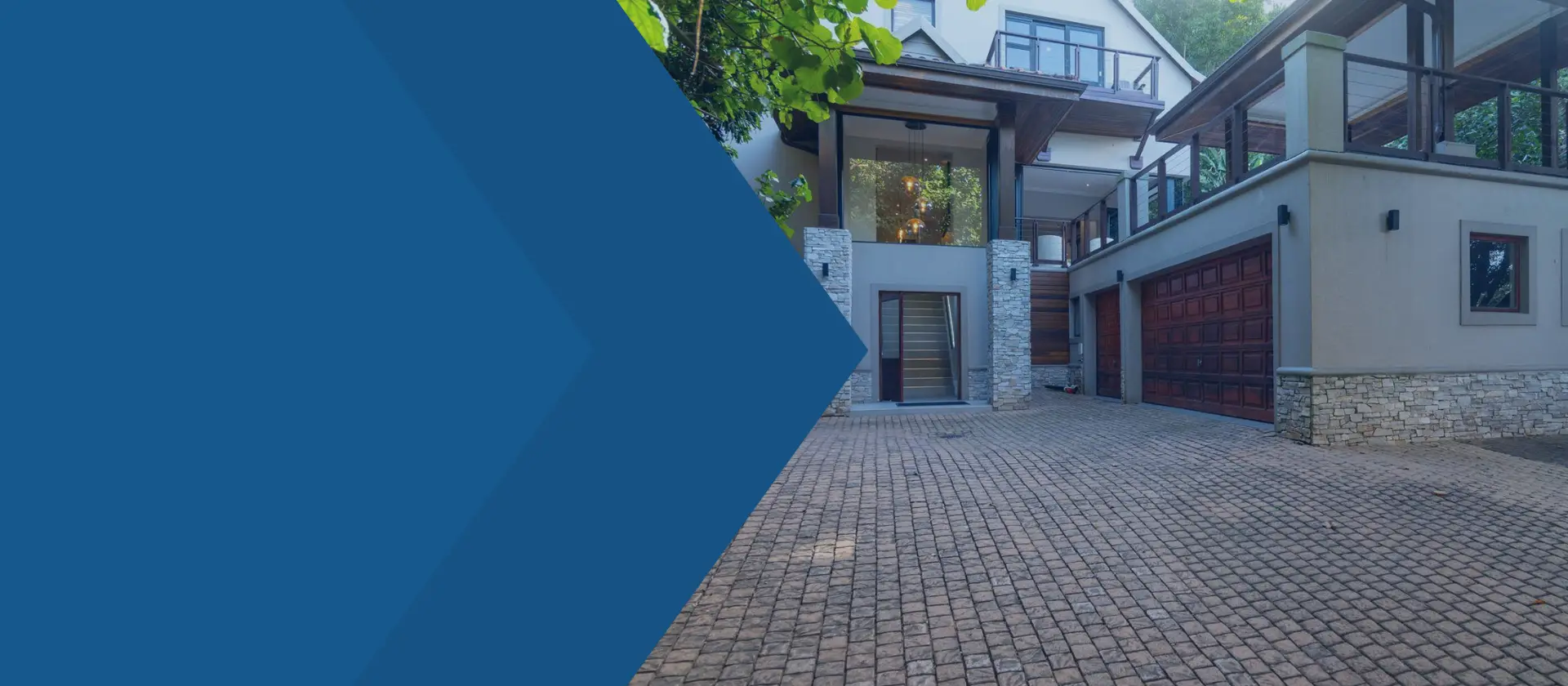 Peter Maskell Auctioneers - 3-Bedroom Luxury Home located in the Prestigious Zimbali Estate: 3 Birdie Close, Zimbali Estate, Ballito