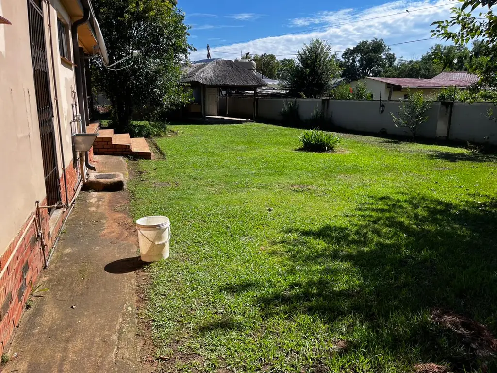 011 Result Peter Maskell - Timed Online Insolvency Auction of a 3 Bedroom Spacious home with renovation potential in Bergville, KZN